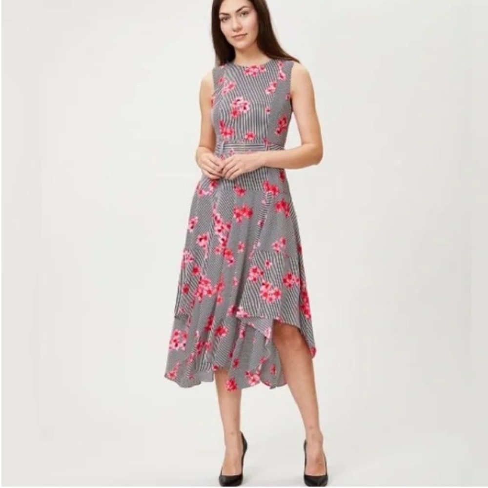 🌺 Calvin Klein 🌺 Floral and Striped Handkerchief Dress